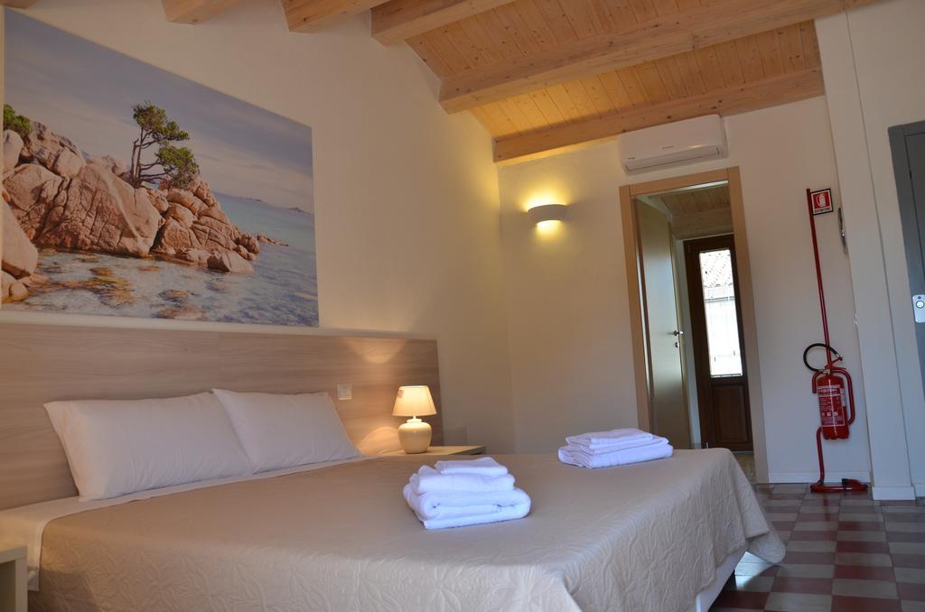 Affittacamere Il Vicoletto Olbia Ruang foto